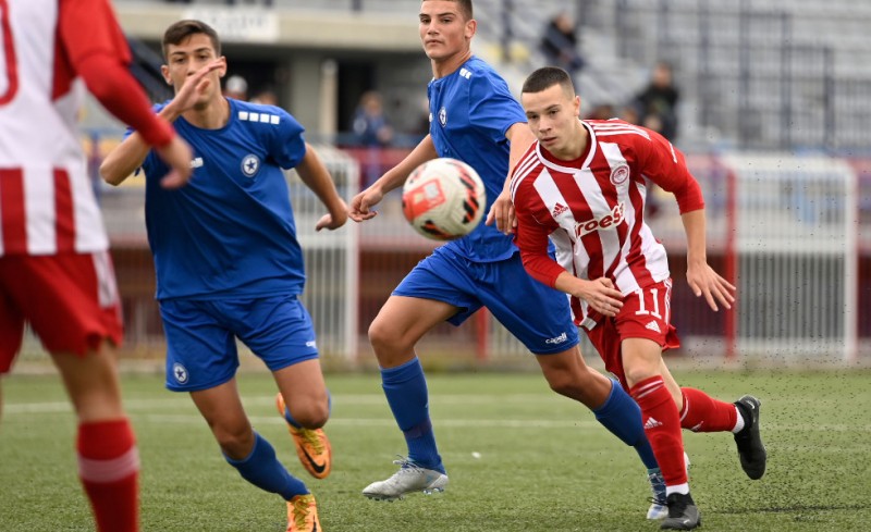 Νίκη-πρόκριση για τους Εφήβους του Θρύλου!