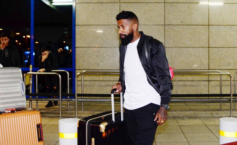 «Κλικ» από την άφιξη του Ροντινέι! (photos)