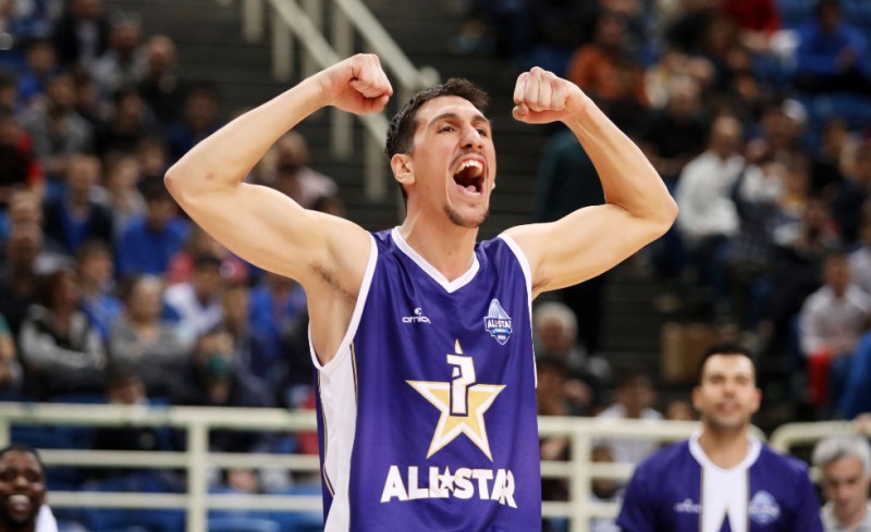 Επικό... πείραγμα «Λάρι» σε Φαλ! (video)