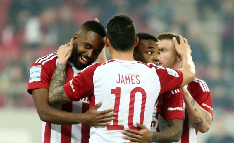 To MEGA για την «πεντάρα» του Θρύλου! (video)