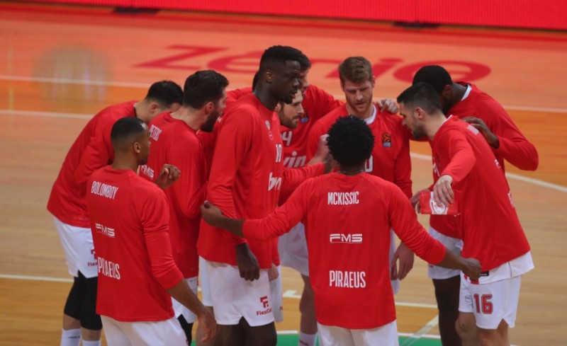 Θύρα 7: «10-0 από την ομαδάρα των Αγγελόπουλων και του Μπαρτζώκα»!