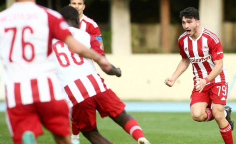 Η αποστολή του Ολυμπιακού Β' με ΑΕΚ Β'