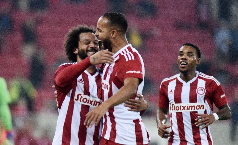 Εκεί βλέπουμε Θρύλο απόψε! (photo)