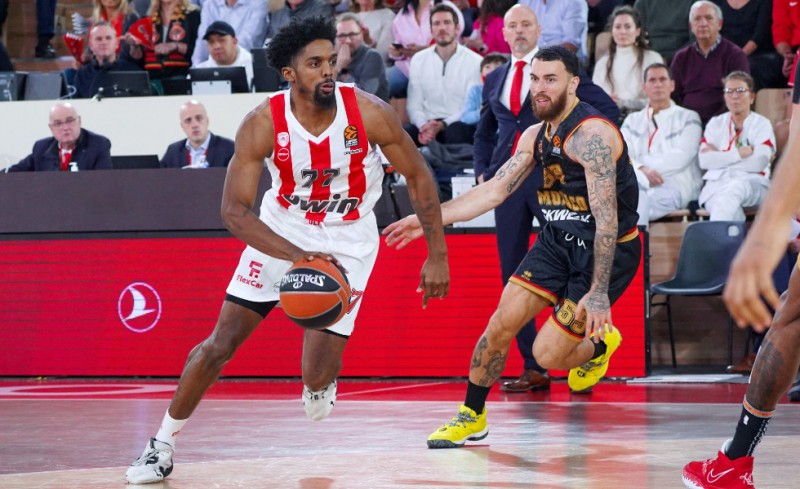 Βίρτους Μπολόνια-Ολυμπιακός 83-85 (Τελικό)