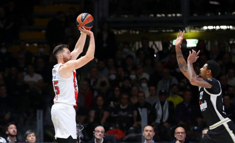 To MEGA για το «διπλό» του Θρύλου στην Ιταλία! (video)