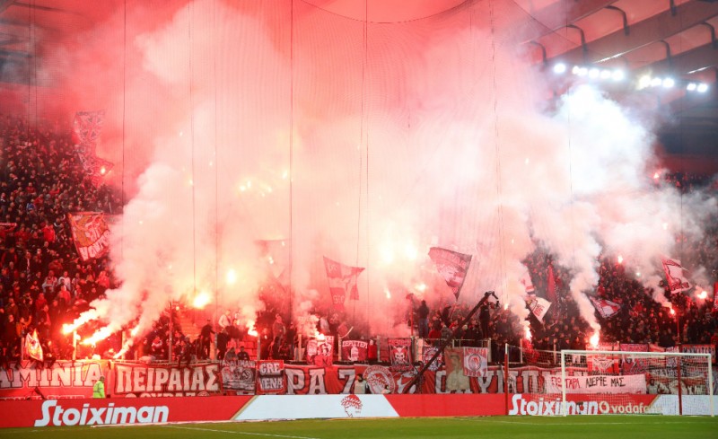 Όλος ο πλανήτης υποκλίνεται στον πύρινο κόσμο του Θρύλου! (photo)