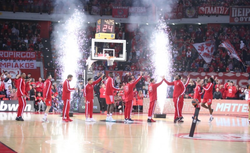 Θρυλική ομάδα, θρυλικός κόσμος!