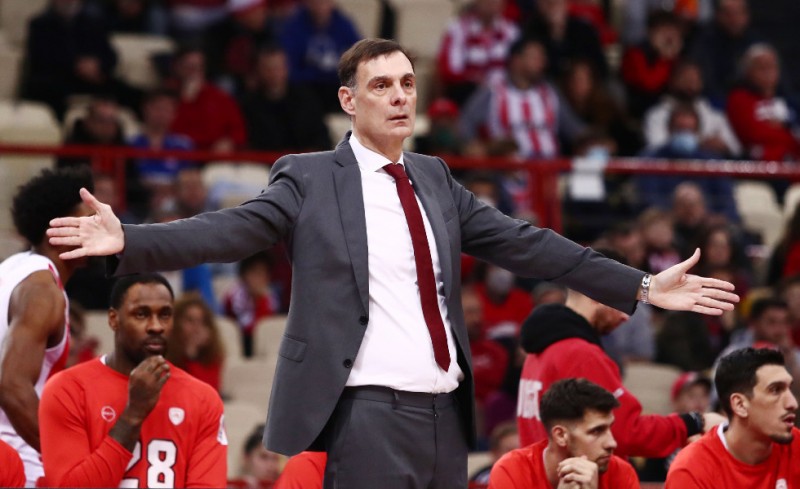 Απίθανα πράγματα: Αποβλήθηκε ο Μπαρτζώκας!