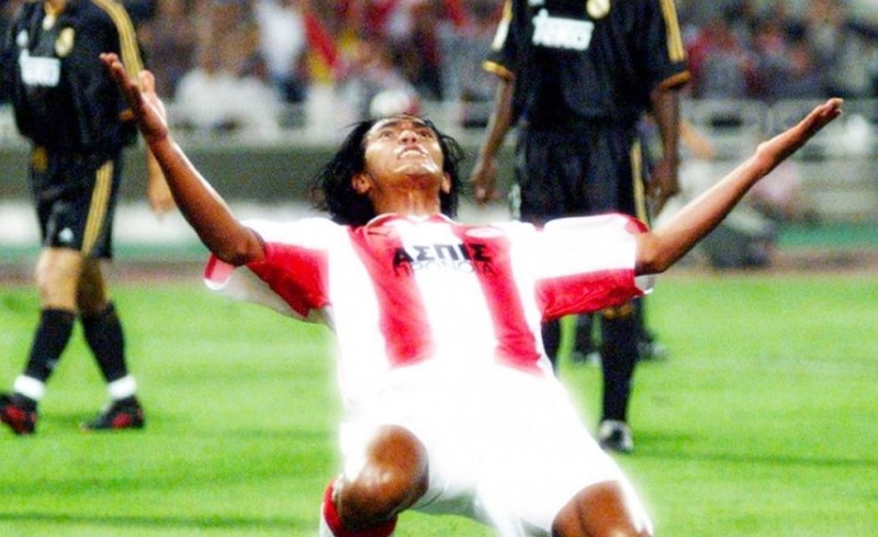 Ημέρα γιορτής, έχει γενέθλια ο «μάγος»! (videos)