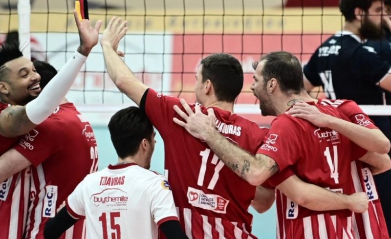 Πήγασος-Ολυμπιακός 0-3 σετ