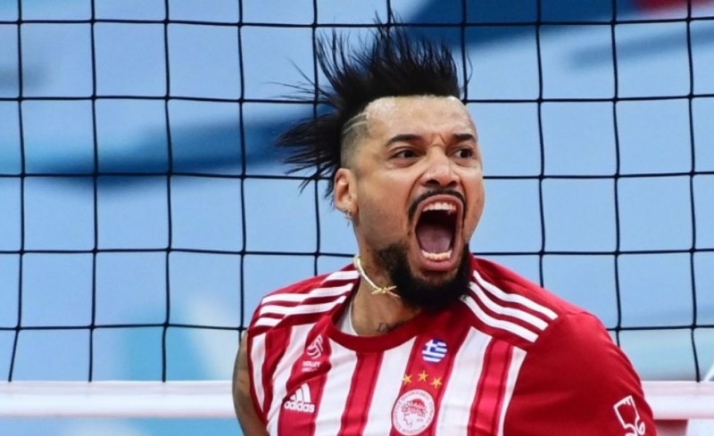 Ιντάλγκο: «Να κερδίσουμε ξανά τον Παναθηναϊκό και να πανηγυρίσουμε ξανά με τη Θύρα 7»