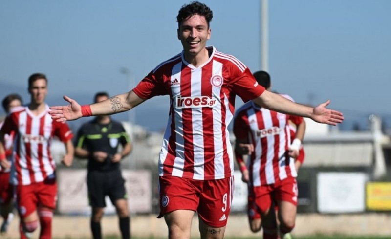 Νέοι, ωραίοι και... 3-0