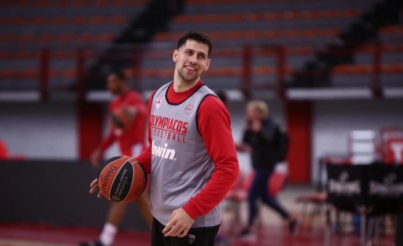 Λούντζης: «Τα πάντα για να κάνουμε χαρούμενο τον κόσμο μας»