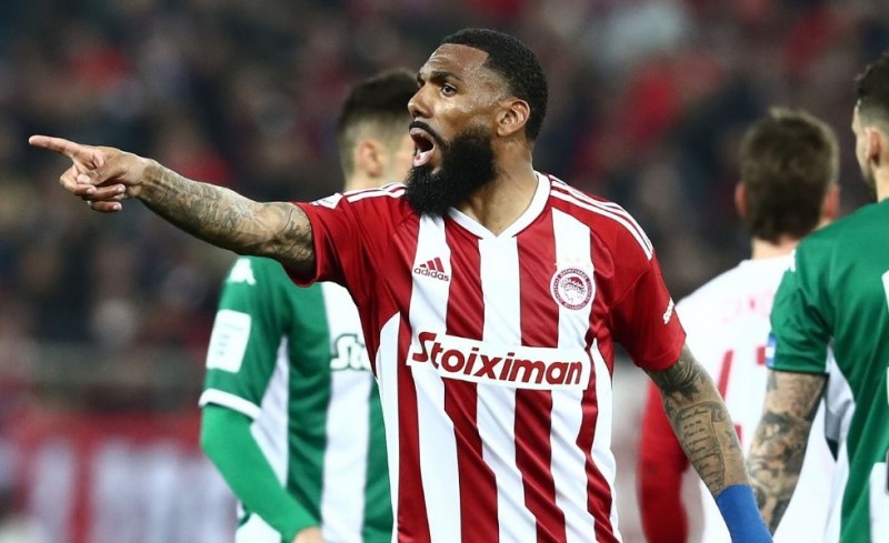 Σπάνια η απουσία του!