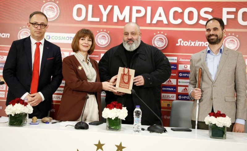 H πρωτοπορία του Θρύλου υπέρ των ατόμων με οπτική αναπηρία (video)