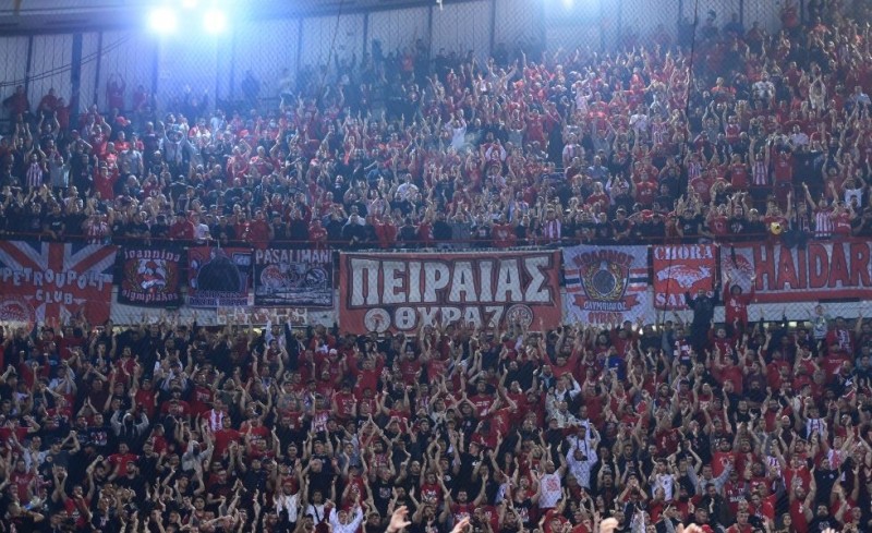 «Ηφαίστειο» το ΣΕΦ, «καυτός» ο κόσμος του Θρύλου! (video)