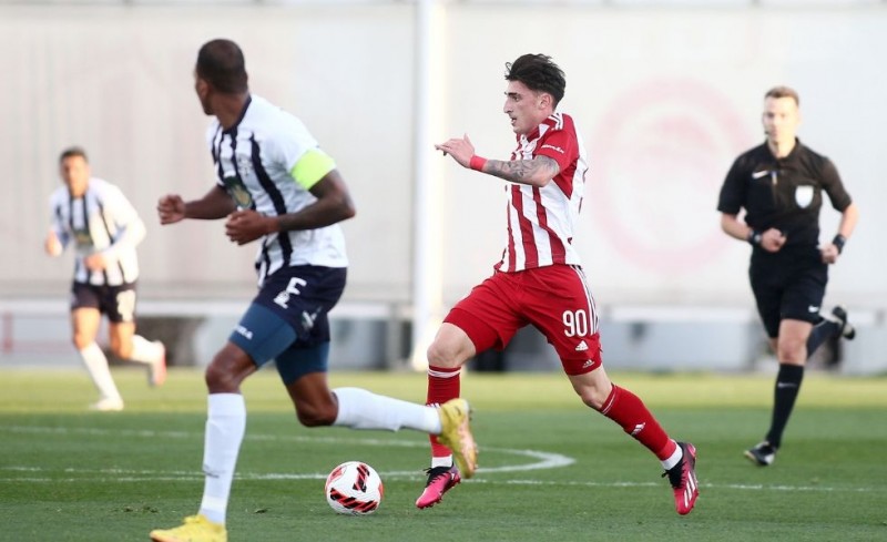 Η αποστολή του Ολυμπιακού Β' για Hλιούπολη