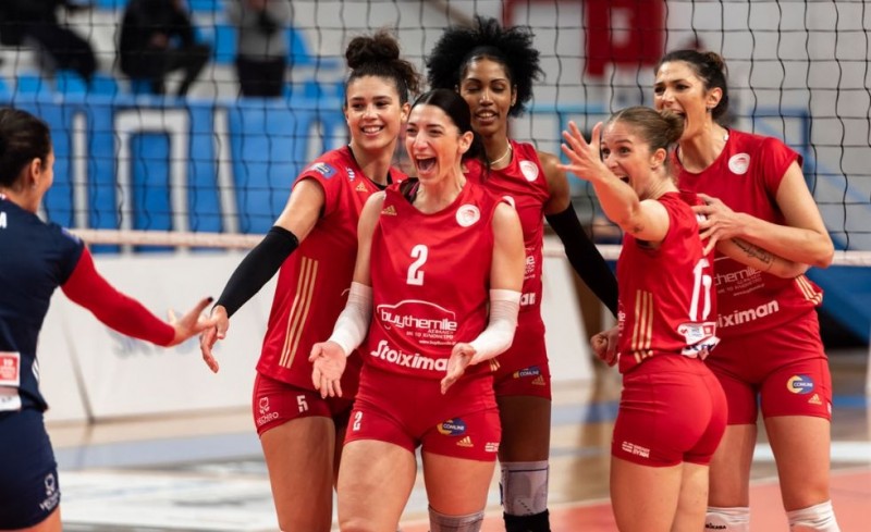 Με το «δεξί» στα πλέι οφ τα κορίτσια του Θρύλου!