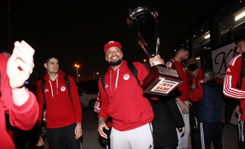 Χαμός για τους Πρωταθλητές στο Ρέντη! (photos)