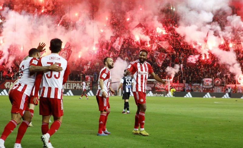 «Πάτησε» τον ΠΑΟΚ με... καρυδάτη και πειραιώτικη ανατροπή!