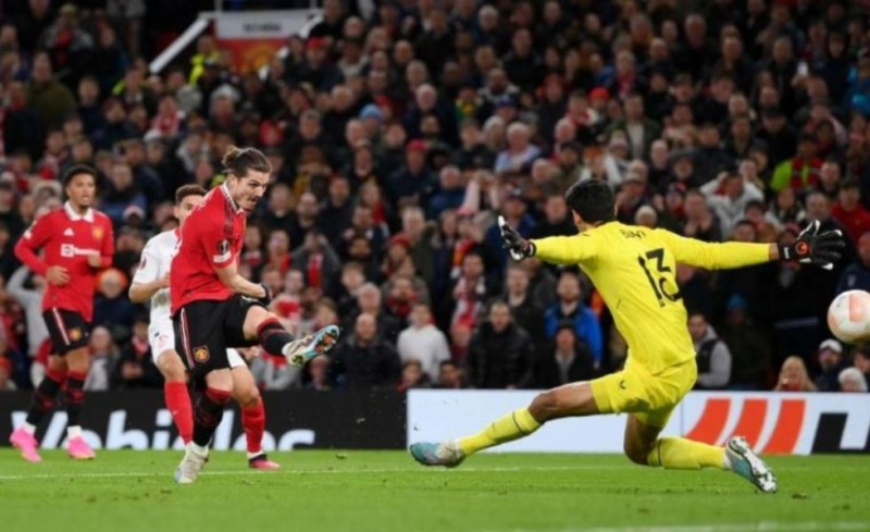 Europa League: Νίκες για Γιουβέντους και Φέγενορντ (video)