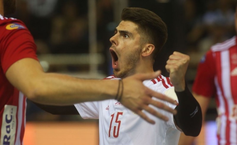 Τζιάβρας: «Αφιερώνω το πρωτάθλημα στην ομάδα, στον κόσμο, στον πρόεδρο και στη διοίκηση»!