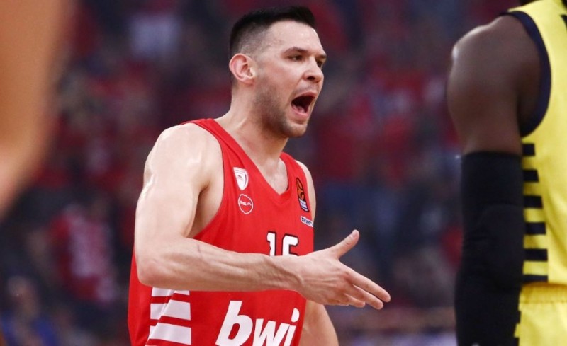 Παπανικολάου: «Δείξαμε χαρακτήρα και αφοσίωση στον στόχο μας, η νίκη είναι για τον κόσμο μας»