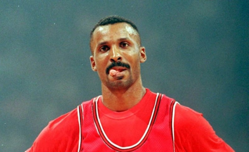 Μεγάλε Έντι Τζόνσον: «Υπερήφανος για τον Ολυμπιακό, ψηλά το κεφάλι» (photo)