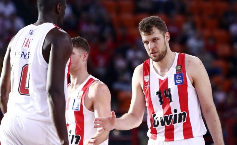 Αποθεώθηκαν οι παικταράδες του Θρύλου!