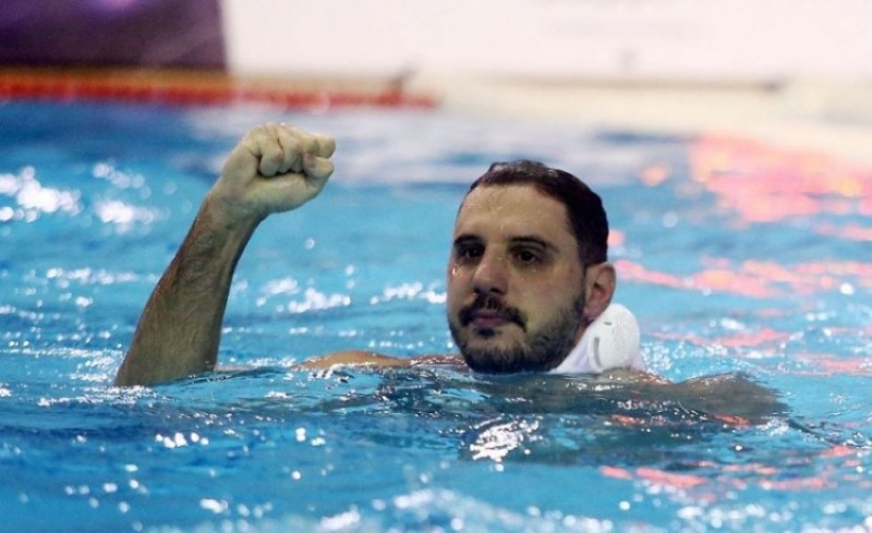 Κώστα σε ευχαριστούμε, ήσουν, είσαι και θα είσαι για πάντα ένας από εμάς!