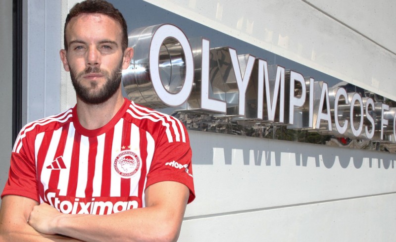 Φόρεσε τα ερυθρόλευκα ο Κίνι! (photos)