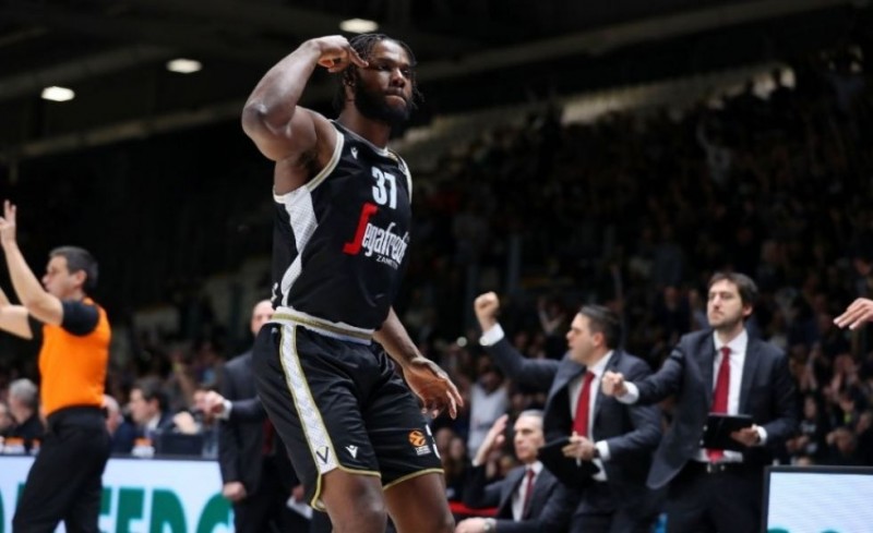 Απασχόλησε τον Ολυμπιακό, αλλά πήγε στην Βαλένθια