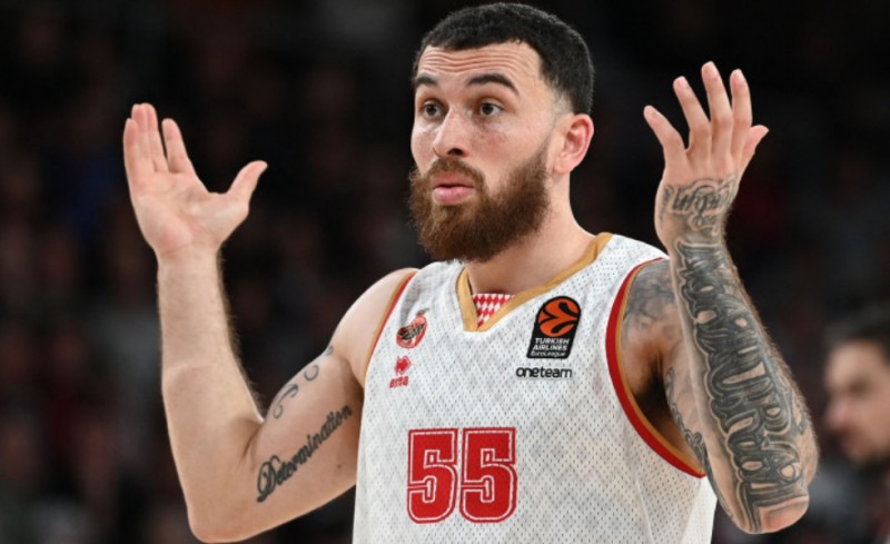 Τζέιμς: «Μπορεί τελικά και να μιλήσω» (photo)