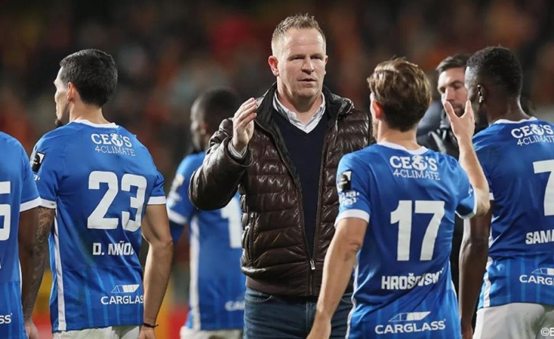 Χαμογελάει ο Βράνκεν για την Γκένκ