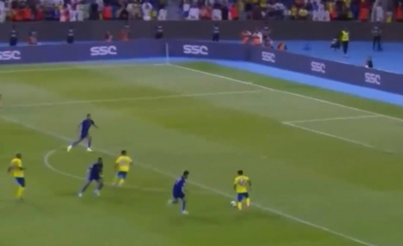 Γκολ και θέαμα από τα γήπεδα ποδοσφαίρου του κόσμου (video)