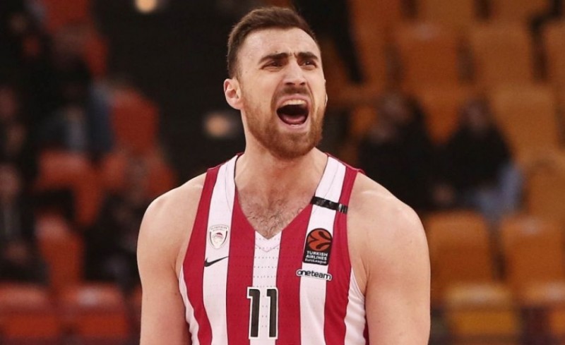 Μιλουτίνοφ: «Eπιτέλους επέστρεψα σπίτι μου»