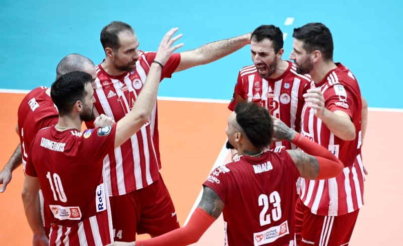 «Τσάκισε» τον ΠΑΟΚ στην πρεμιέρα με 3-0 σετ!