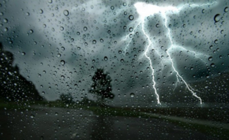 Τοπικές βροχές τη Δευτέρα (video)