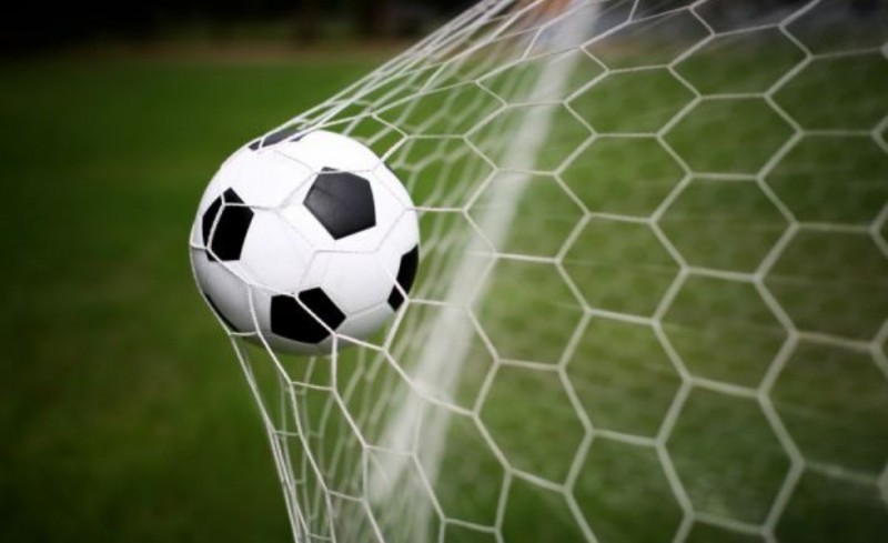 Γκολ & θέαμα από τα ποδοσφαιρικά γήπεδα (video)