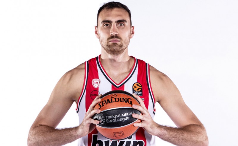 Μιλουτίνοφ: «Θα δείξουμε τις δυνατότητες που έχουμε, μόνο καλύτερες μέρες θα έρθουν» (video)