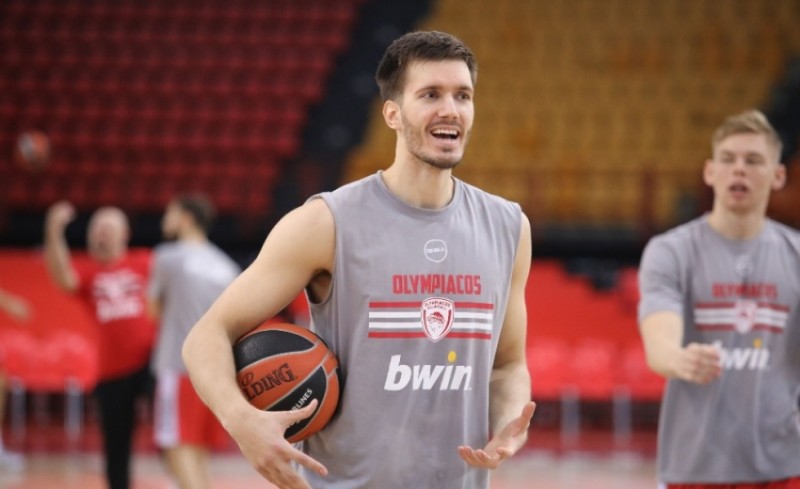 Ανυπομονεί για το ντεμπούτο του ο Πετρούσεφ!