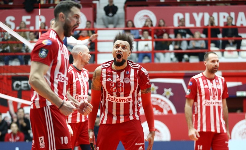 Κατάθεση ψυχής από τους μάγκες του Καστελάνι και βήμα πρόκρισης!