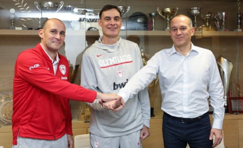 Σαν σήμερα: Ο... Σκακιστής ξανά στο Λιμάνι του!