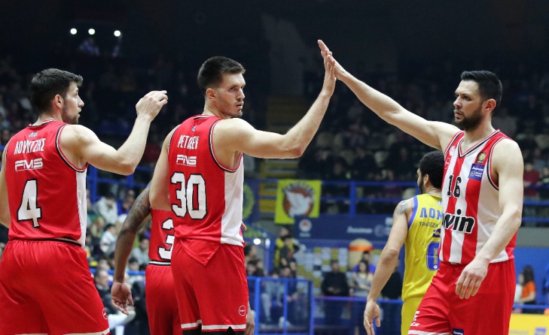 Υγιεινός περίπατος για τον Θρύλο στο Περιστέρι!