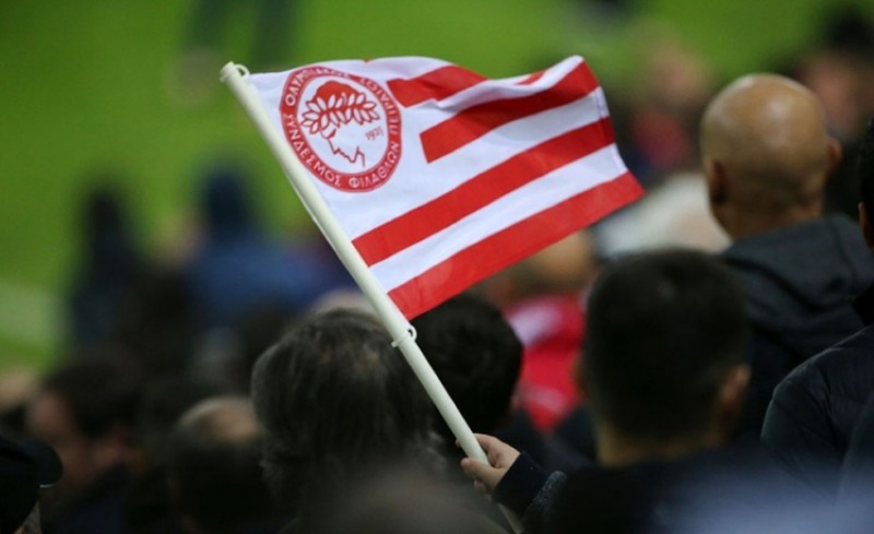 Χρόνια πολλά Θρύλε των γηπέδων, Ολυμπιακέ!