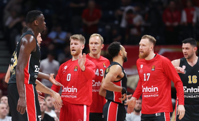 Ειλικρινά  τώρα, βλέπετε ότι «αυτός» ο Ολυμπιακός νοιάζεται για το ποιος θα είναι ο αντίπαλος του;