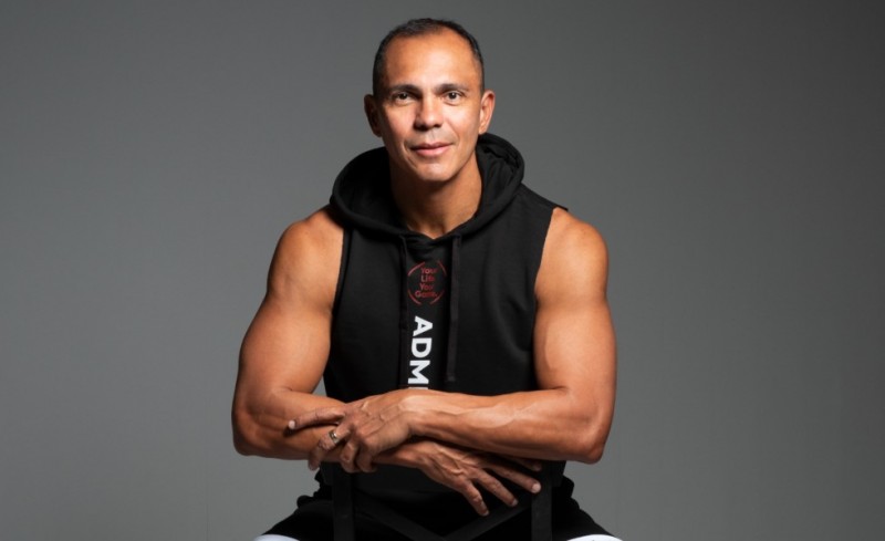 Τζιοβάνι: Ο Θρύλος του Ποδοσφαίρου σε μια μοναδική φωτογράφηση για την Admiral