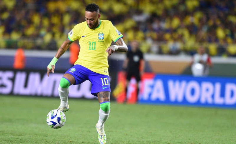 Σούπερ πτώση του Ολυμπιακού για να φορέσει τα «ερυθρόλευκα» ο Νεϊμάρ