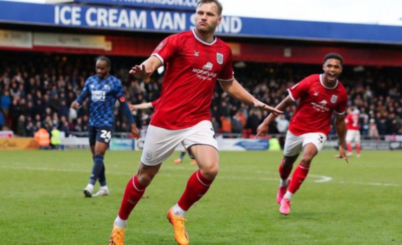 Επιλογές τριημέρου με δυνατές αποδόσεις