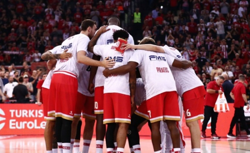 Νίκη για να μείνει μόνος πρώτος!